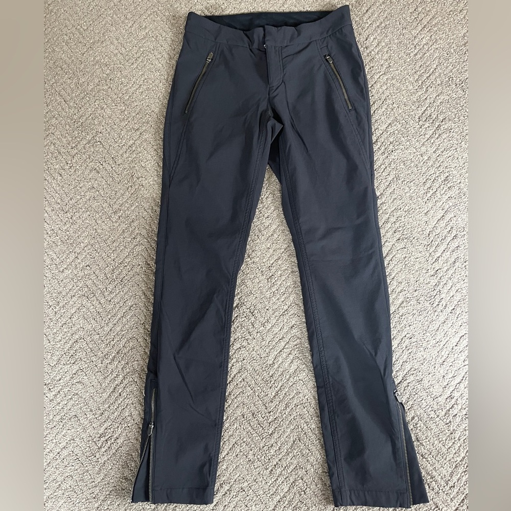 Athleta Black Pants size 4 EUC